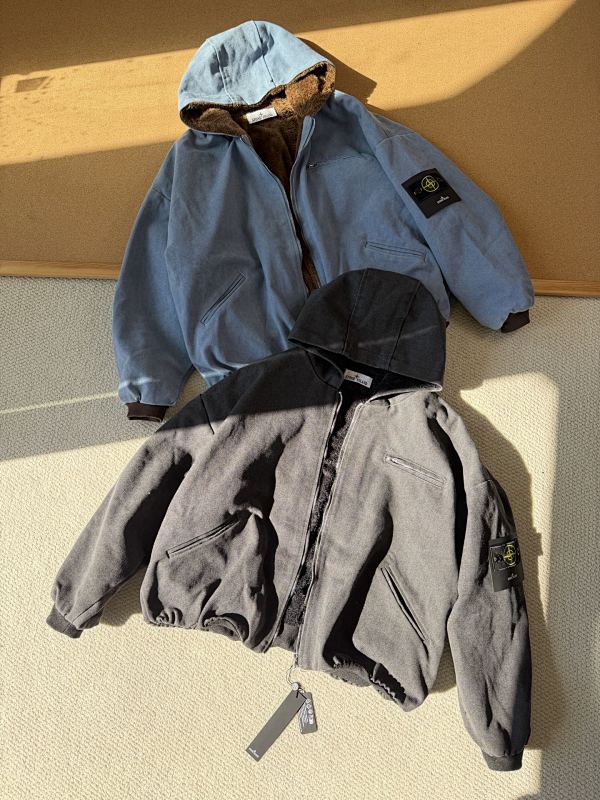 STONE ISLAND (111)