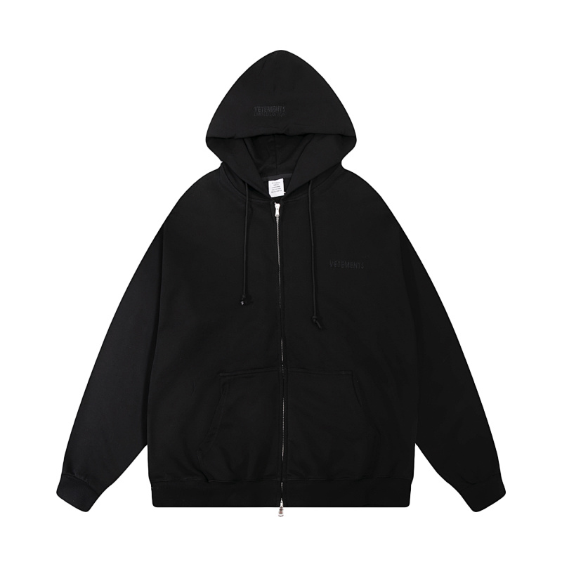 VETEMENTS (106)