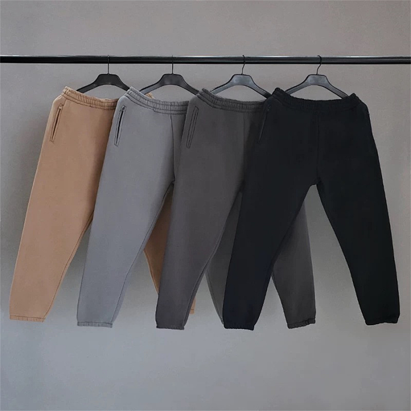 YEEZY SNEAKERS (86)