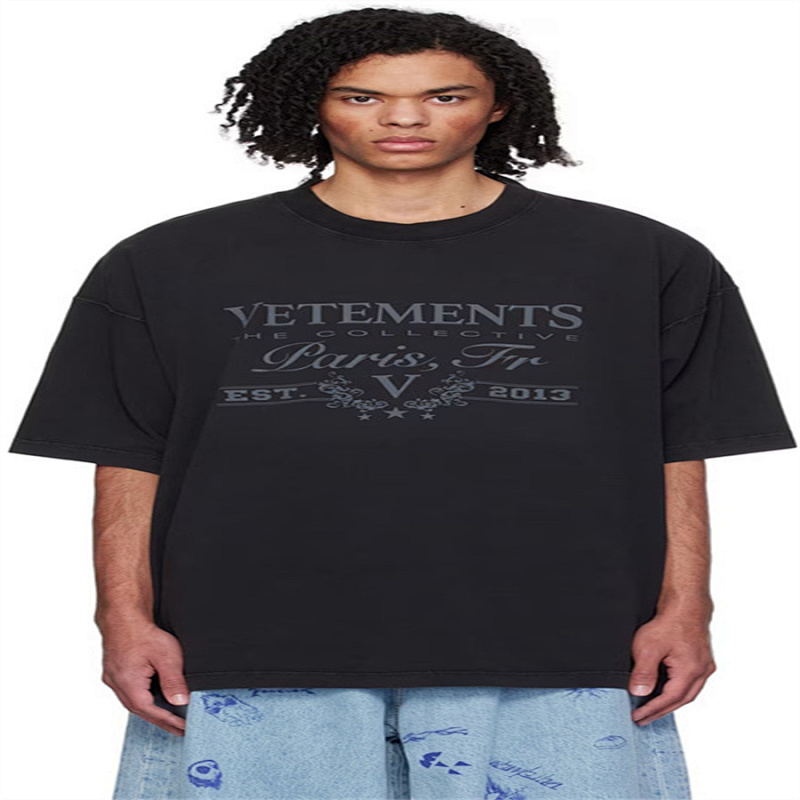 VETEMENTS (351)