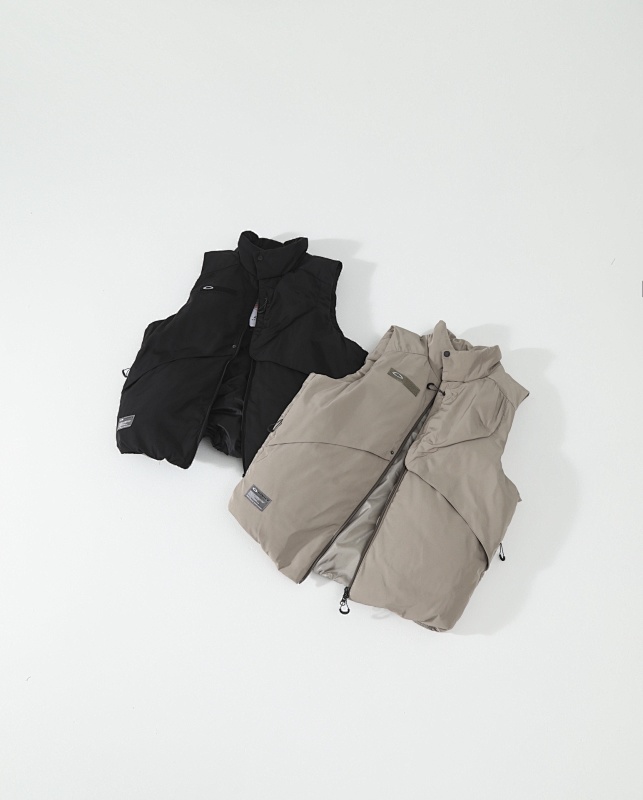 OAKLEY VESTS