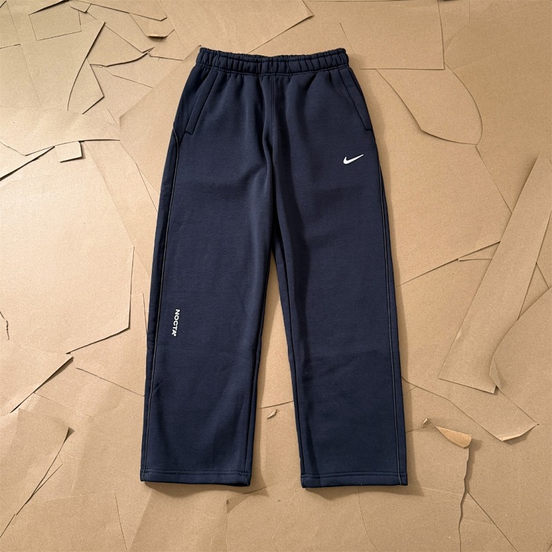 NIKE SNEAKERS (69)