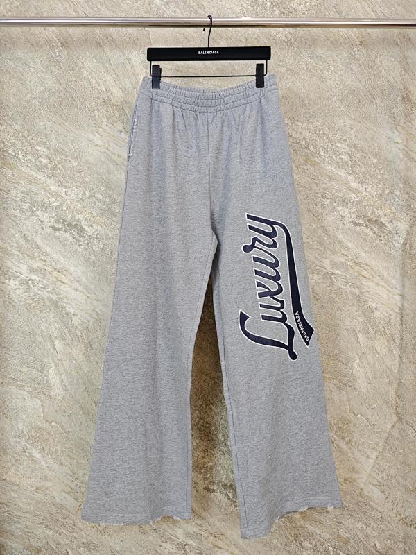 BALENCIAGA SWEATPANTS (3)