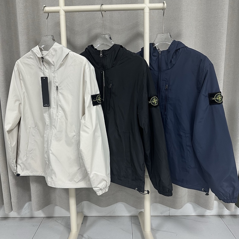 STONE ISLAND (209)