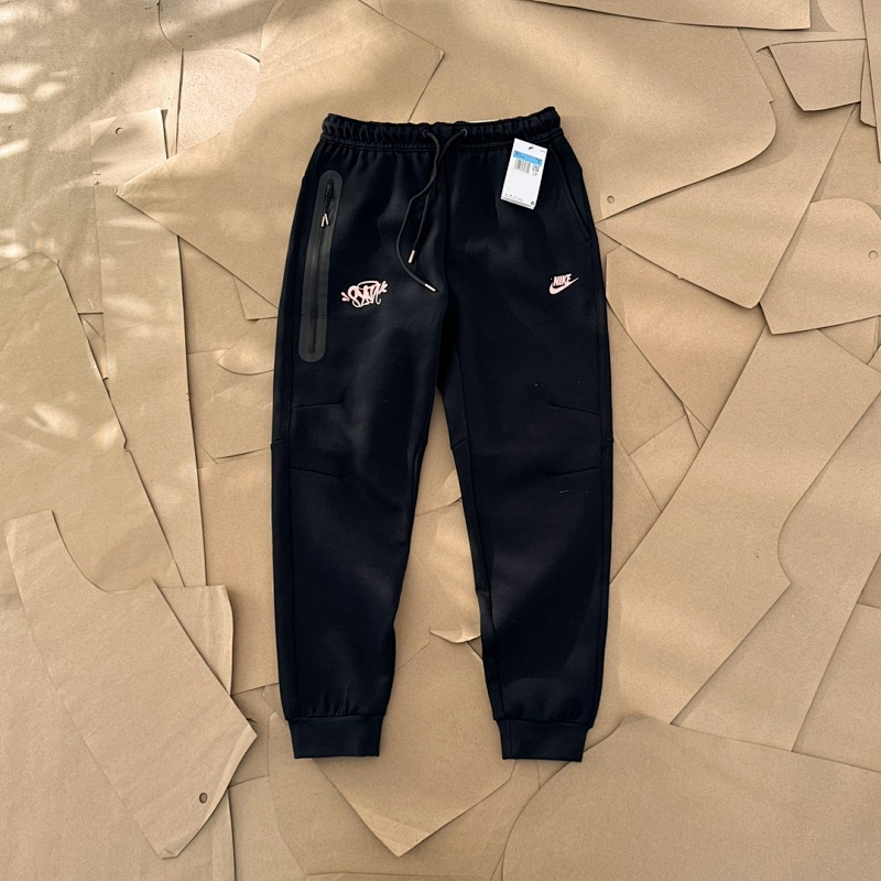 NIKE SWEATPANTS