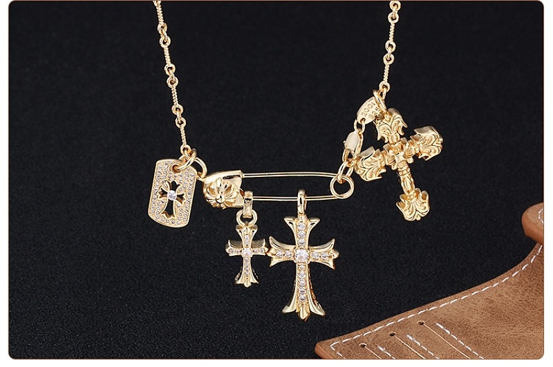 CHROME HEARTS (20)