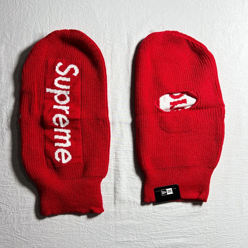 SUPREME SOCKS (37)