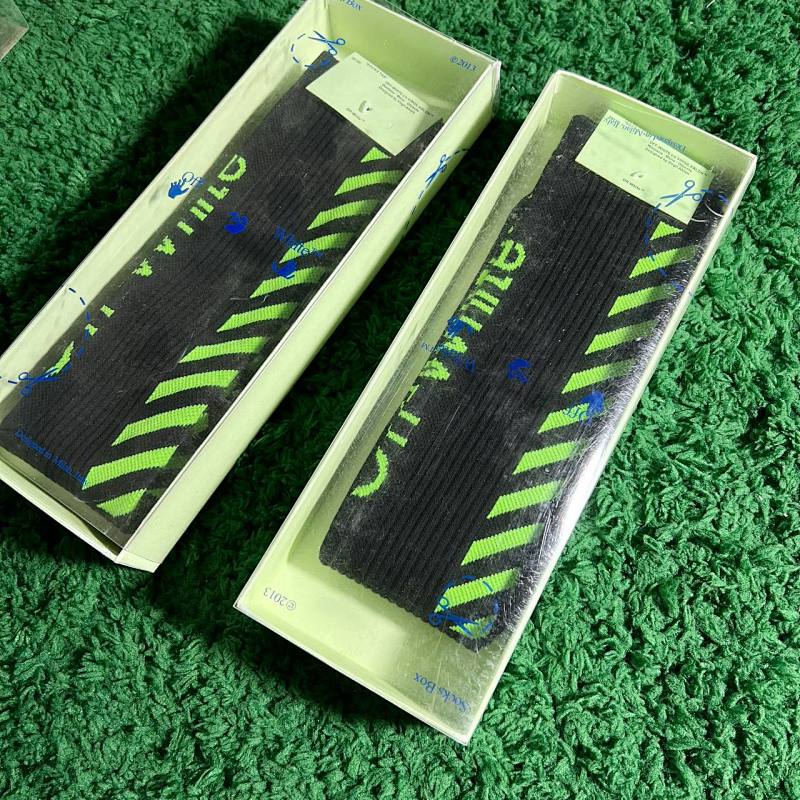 OFF WHITE SOCKS (36)