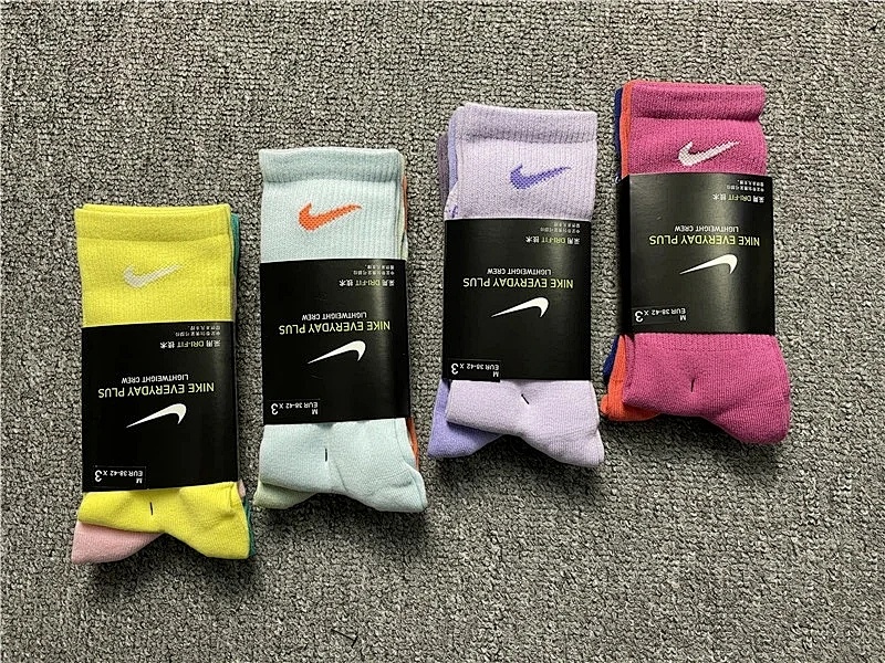 OTHER SOCKS (128)