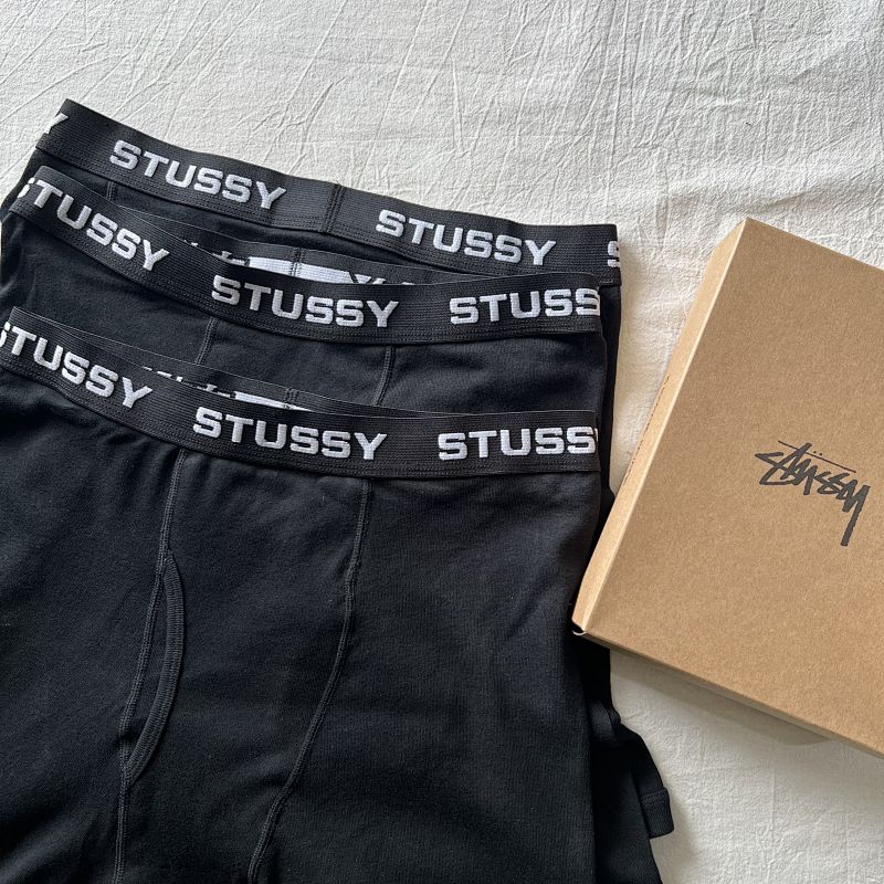 STUSSY SOCKS (3)