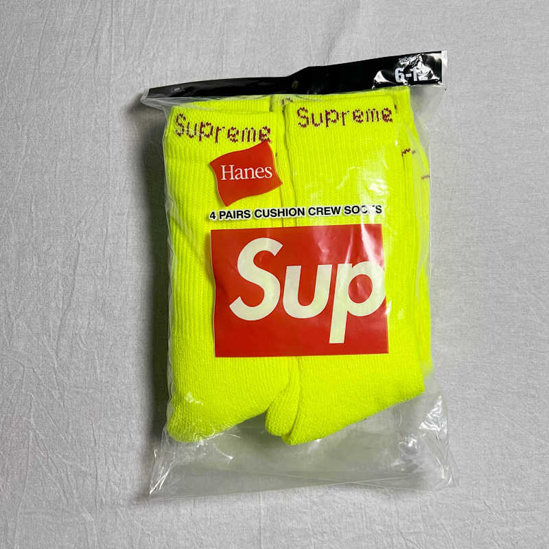 SUPREME SOCKS (38)