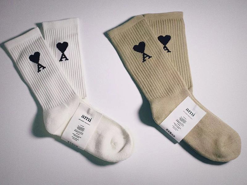 AMI SOCKS (5)