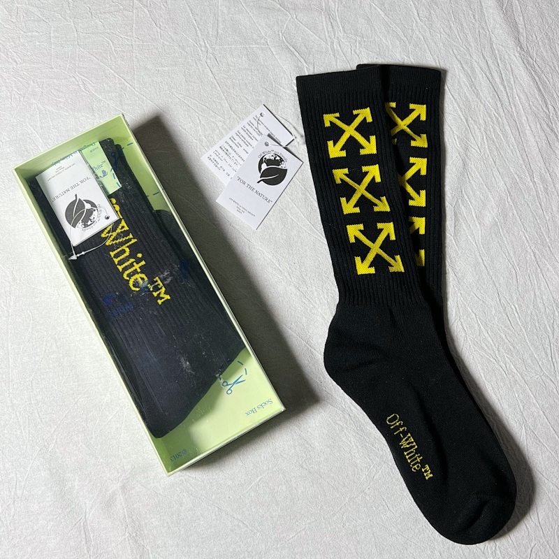 OFF WHITE SOCKS (11)