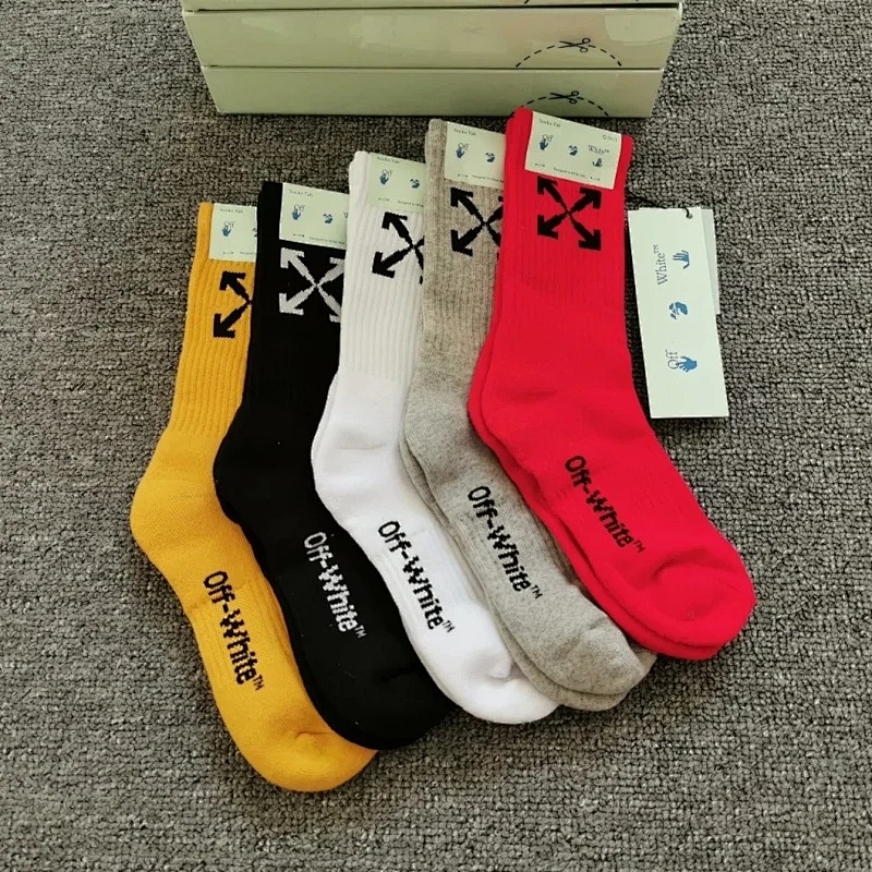 OFF WHITE SOCKS (8)