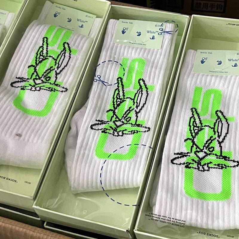 OFF WHITE SOCKS (34)