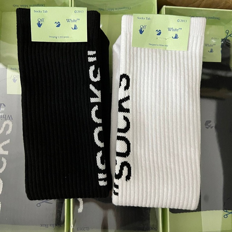 OFF WHITE SOCKS (9)