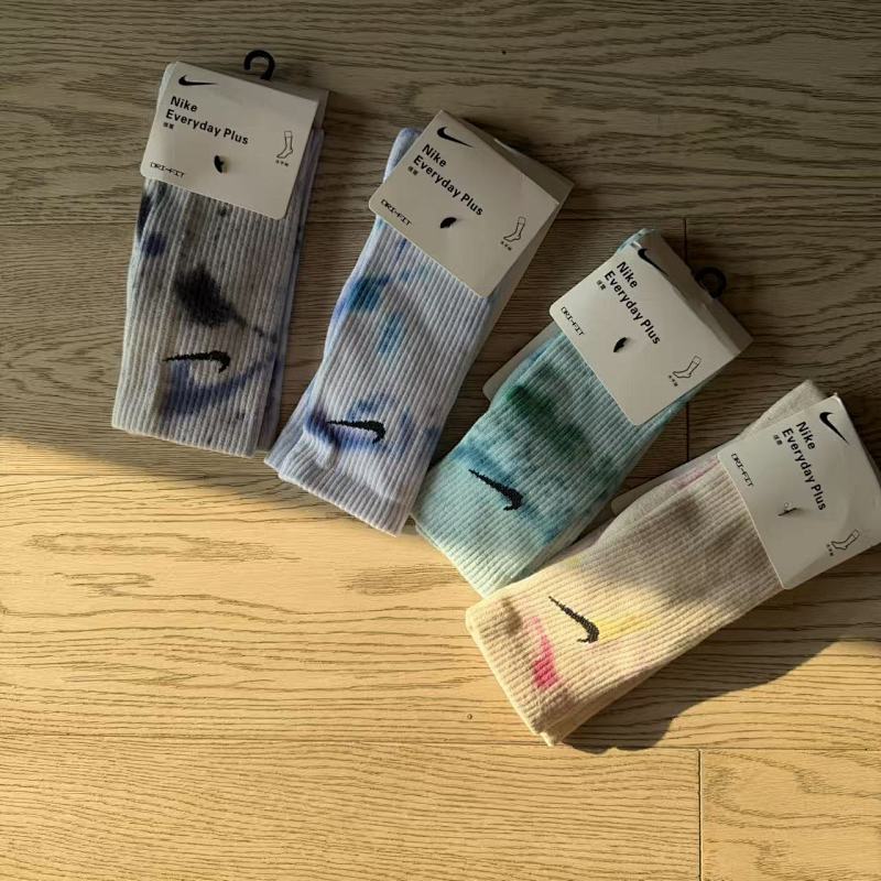 OTHER SOCKS (17)