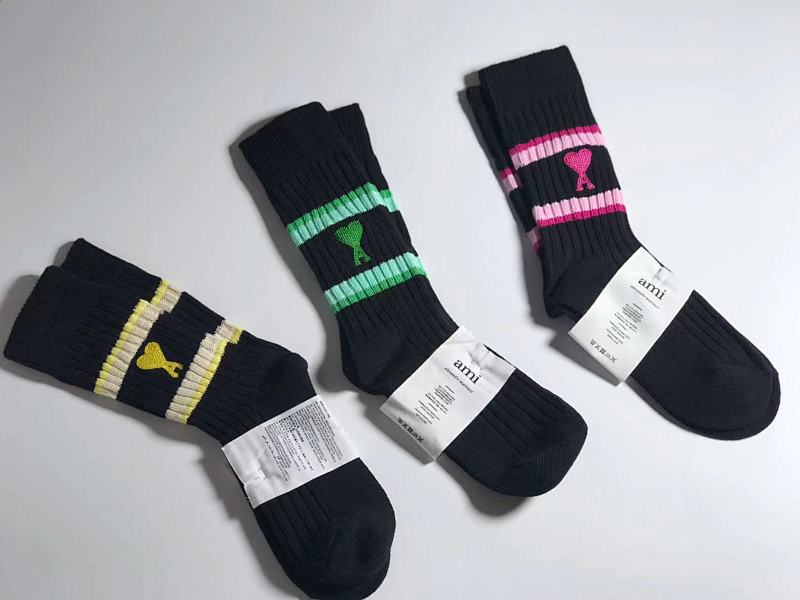 AMI SOCKS (4)