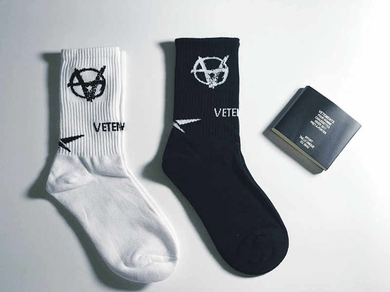 VETEMENTS SOCKS (9)