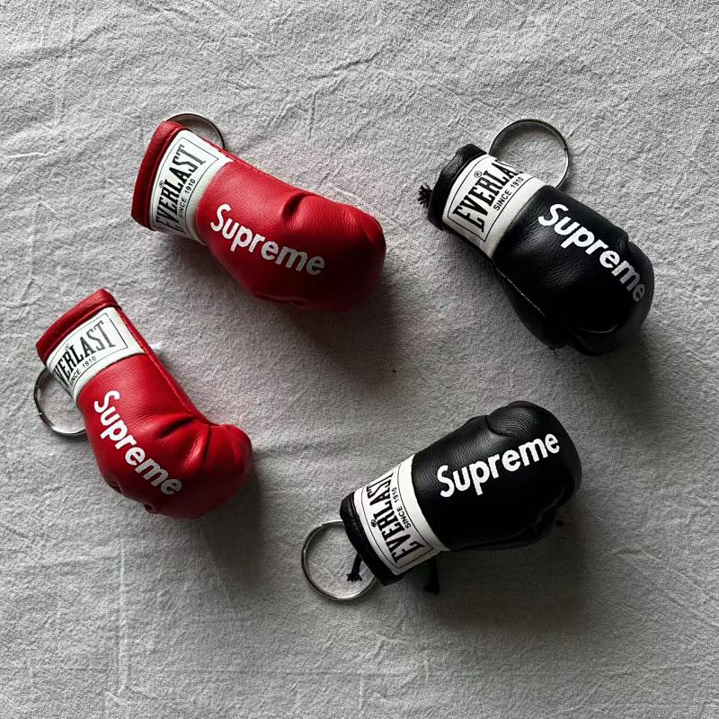 SUPREME SOCKS (7)