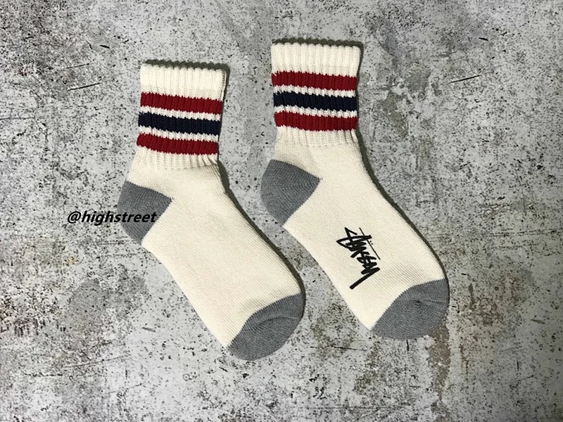 STUSSY SOCKS (29)