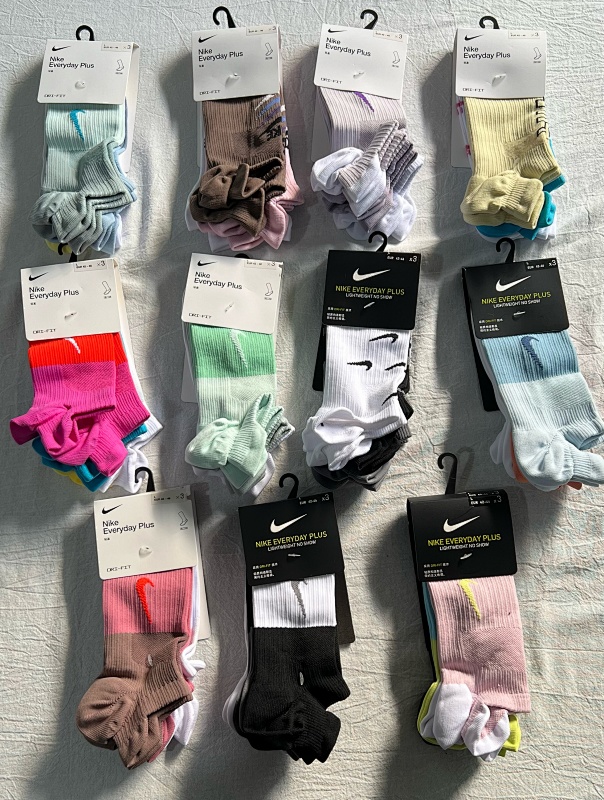 OTHER SOCKS (61)