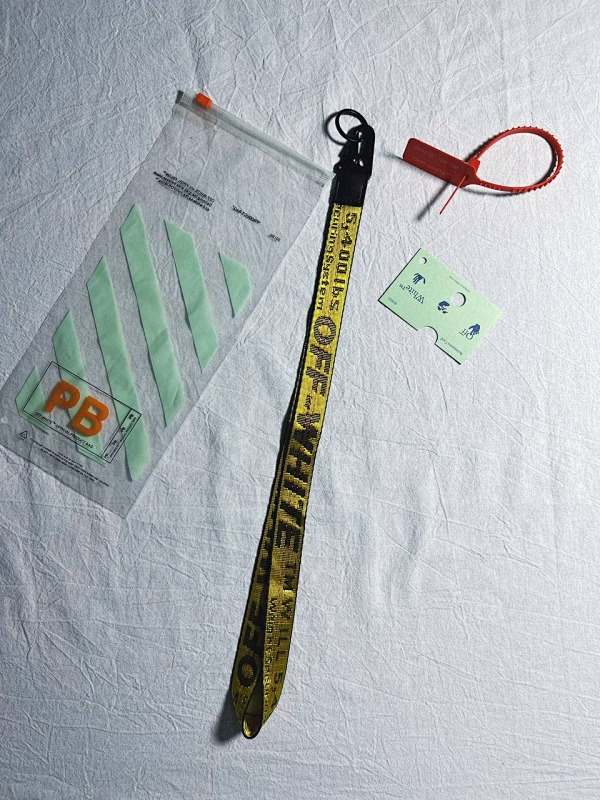 OFF WHITE SOCKS (29)