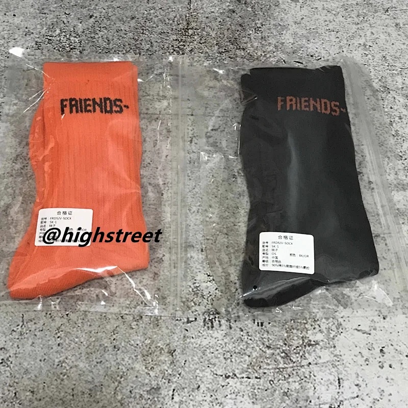 VLONE SOCKS (4)