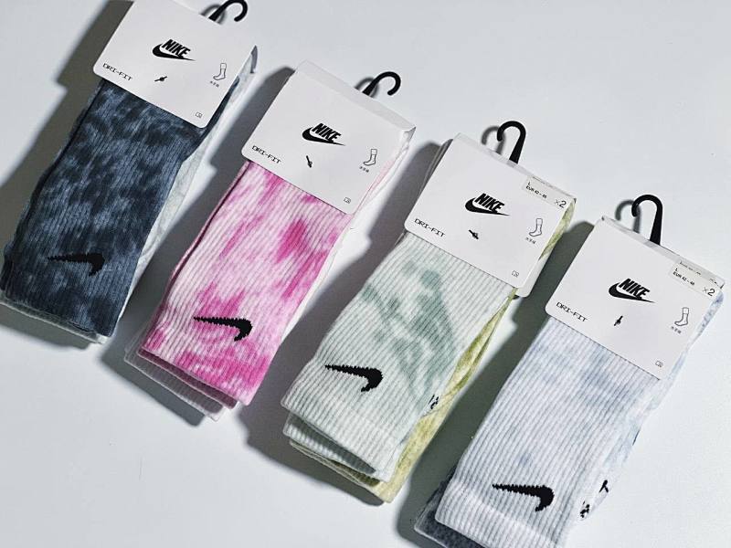 OTHER SOCKS (82)