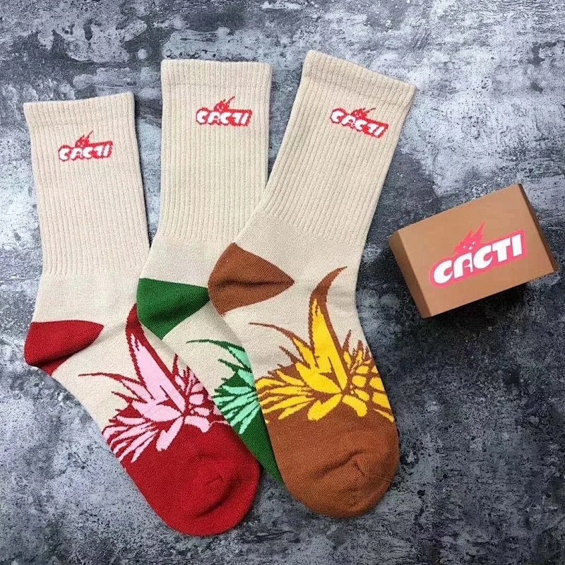 TRAVIS SCOTT SOCKS (6)