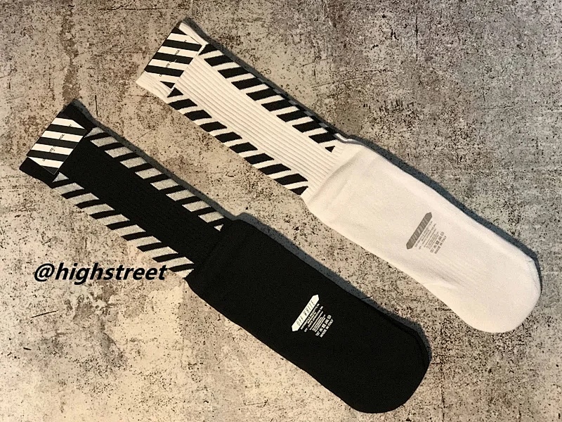 OFF WHITE SOCKS (39)