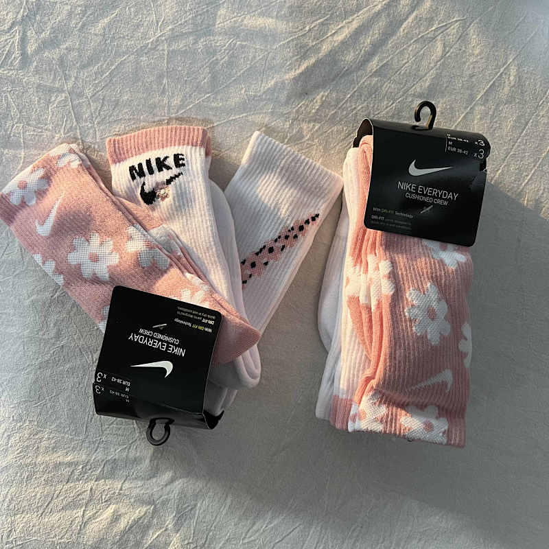 OTHER SOCKS (72)
