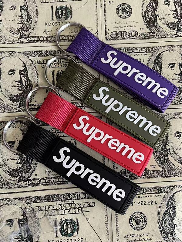 SUPREME SOCKS (18)