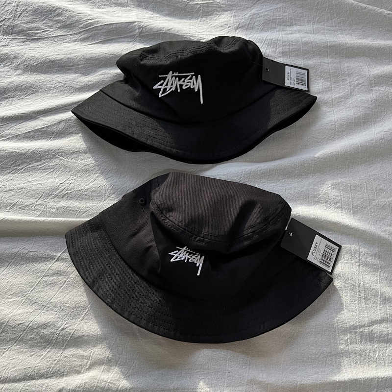 STUSSY SOCKS (22)