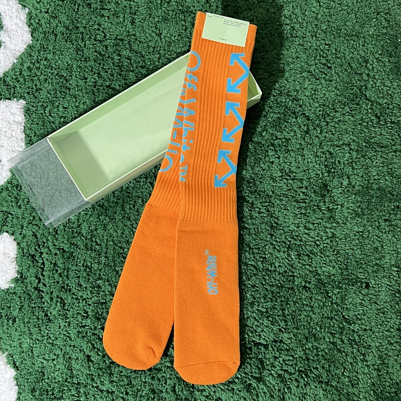 OFF WHITE SOCKS (24)