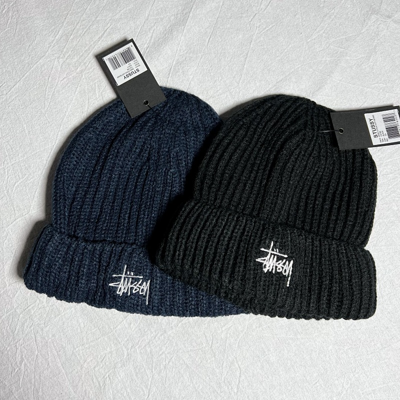 STUSSY SOCKS (23)