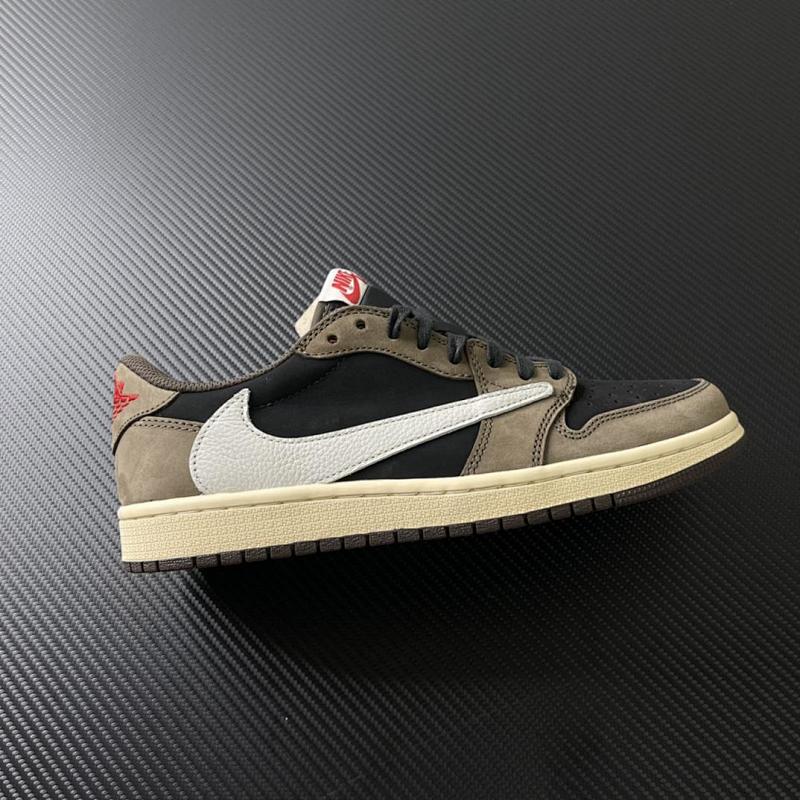 NIKE JORDAN 1 (58)