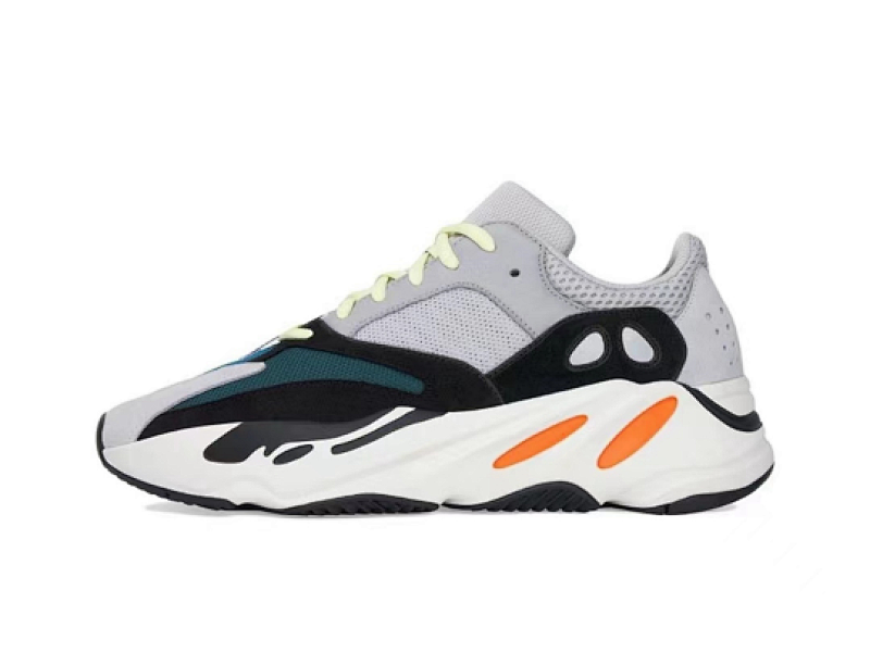 YEEZY 700