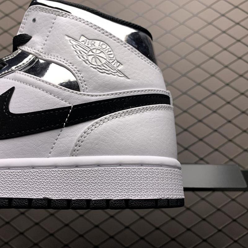 NIKE JORDAN 1 (419)