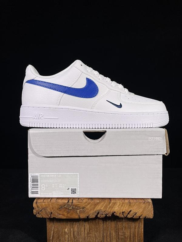 NIKE AIR FORCE 1 (103)