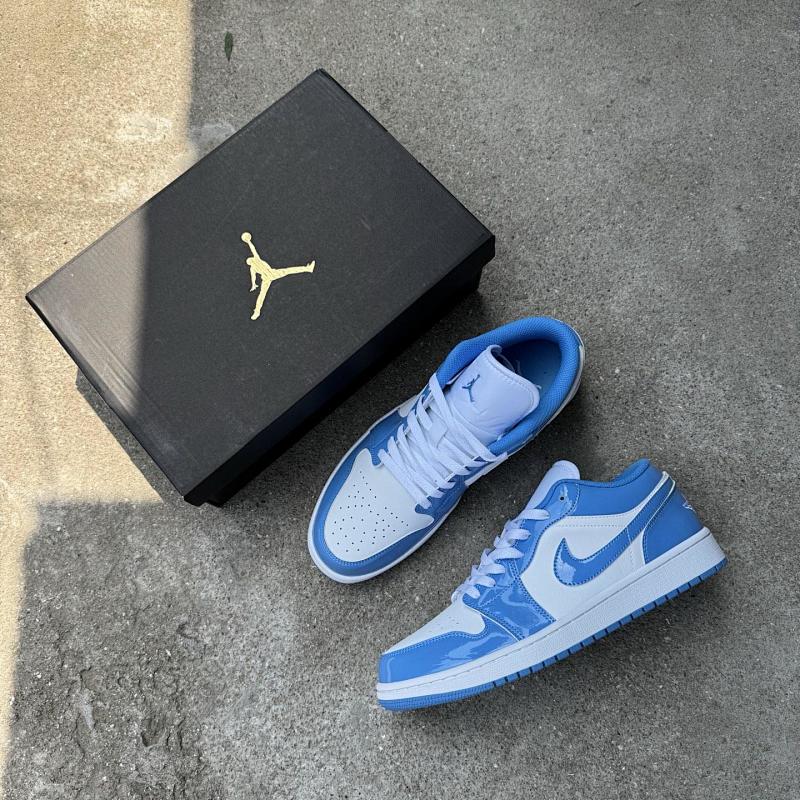 NIKE JORDAN 1 (108)