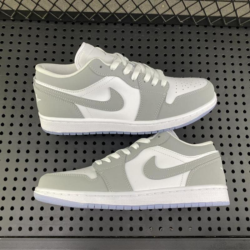 NIKE JORDAN 1 (536)