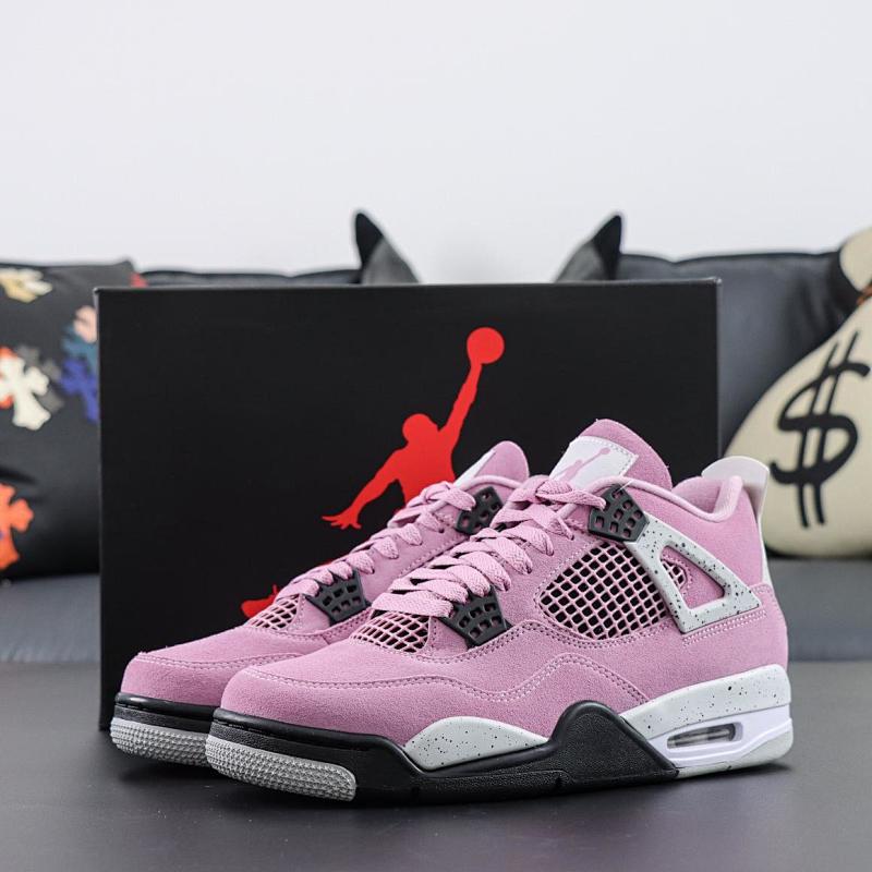 NIKE JORDAN 4 (240)