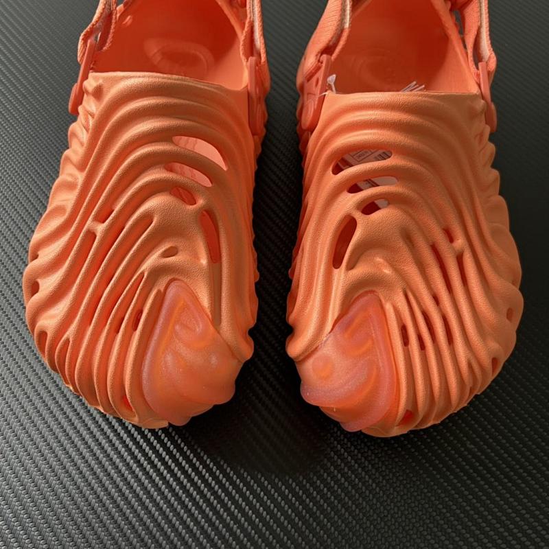 CROCS (6)