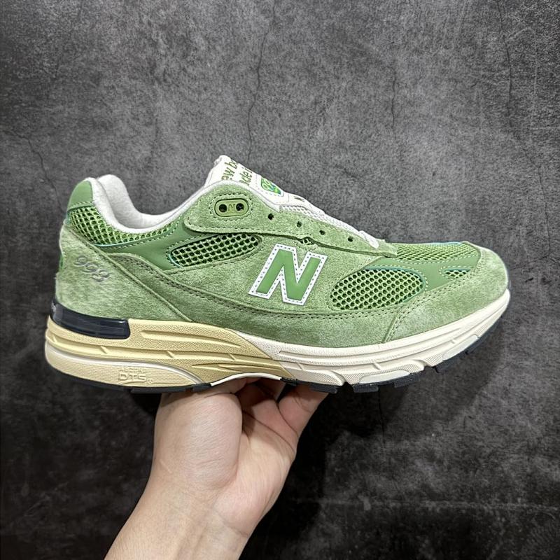 NEW BALANCE 993 (2)