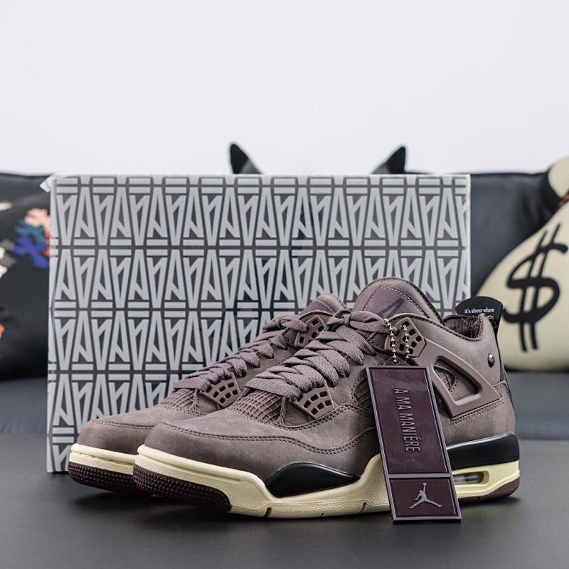 NIKE JORDAN 4 (262)