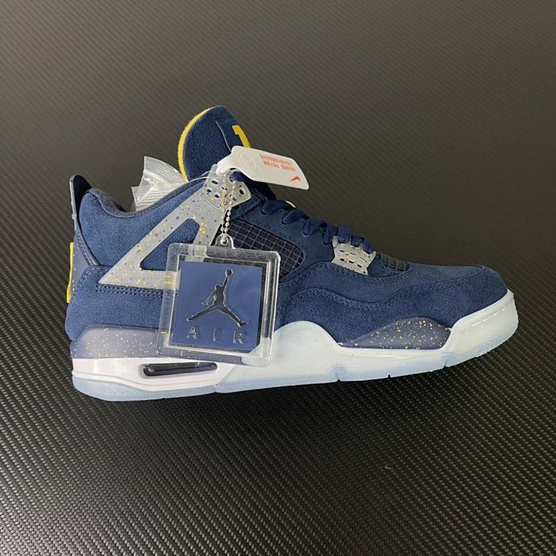 NIKE JORDAN 4 (118)