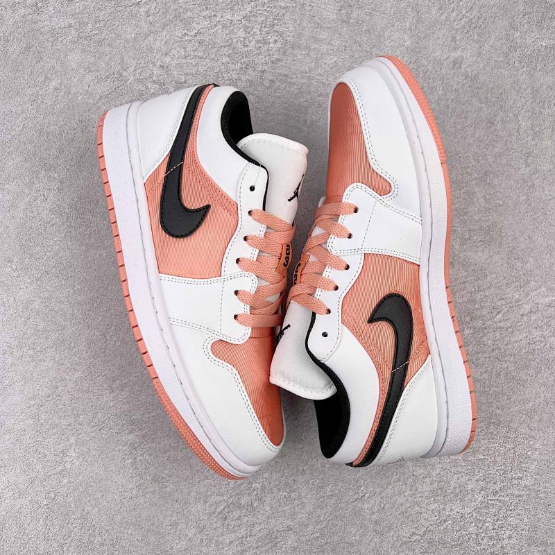 NIKE JORDAN 1 (523)