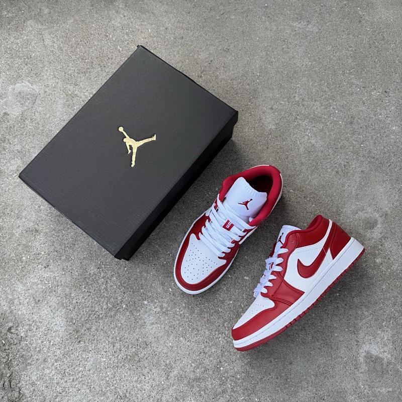 NIKE JORDAN 1 (184)