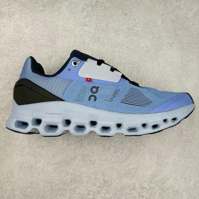 ON CLOUD SHOES (19)